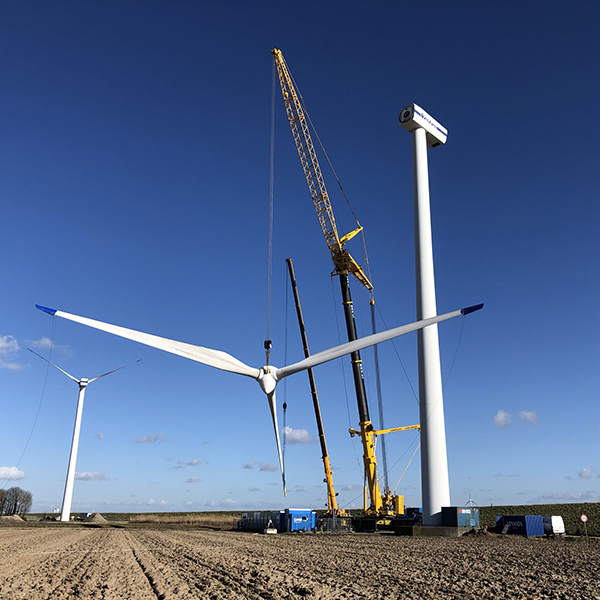 Ondernemers en bewoners van Reusel-Zuid hebben zich in 2016 verenigd met de ambitie een windmolenpark te realiseren van 11 windturbines. Lighthouse Projects is benaderd voor de ontwikkeling en realisatie van dit windmolenpark.